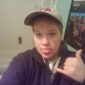 Meet your Posher, Connor